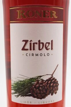 Zirbel Likör -Getränke Verkaufsgeschäft dsc01498